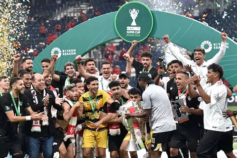 رسائل مؤثرة وحجب رقمه ولحظات خالدة.. كيف ودع الزمالك شيكابالا؟ (صور وفيديو)